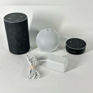 #2620 Amazon Alexa Echo Dot 2 2nd Gen & 1 4nd Gen lot 3 READ